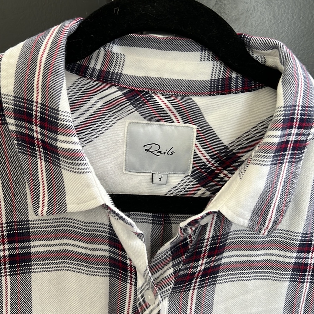 Rails Button Down Top - Picture 2 of 7